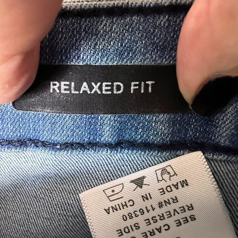 Judy Blue Jeans Womens Size 5/27 Relaxed fit Medium Wash Raw Distressed Hem - Picture 11 of 16
